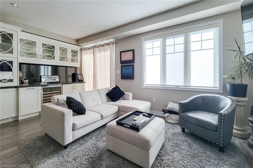 65 Waterview Lane
