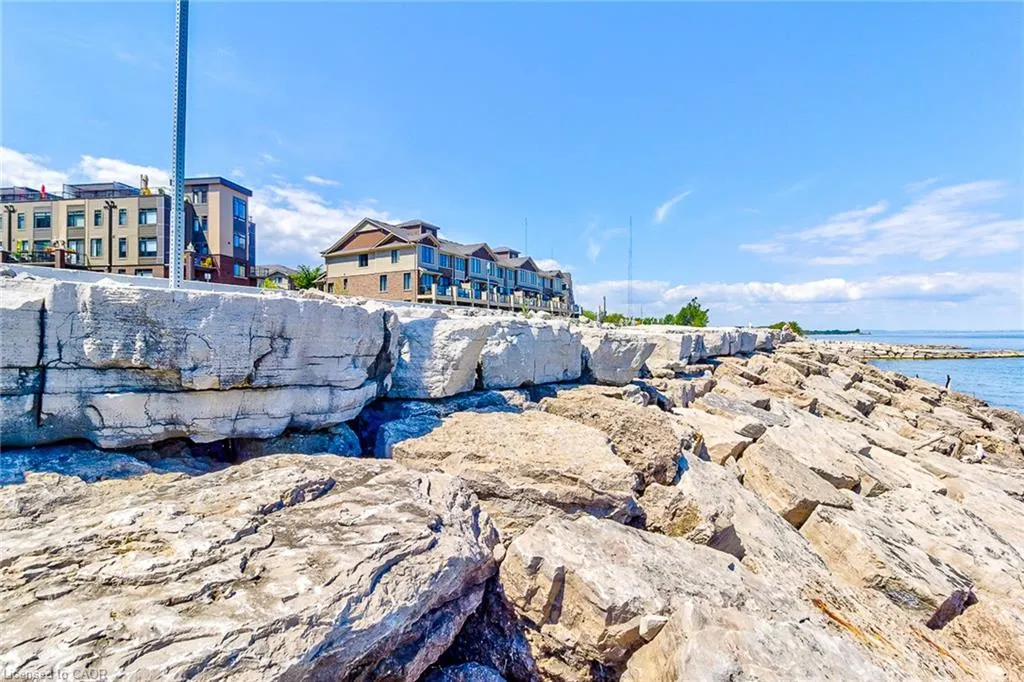 65 Waterview Lane