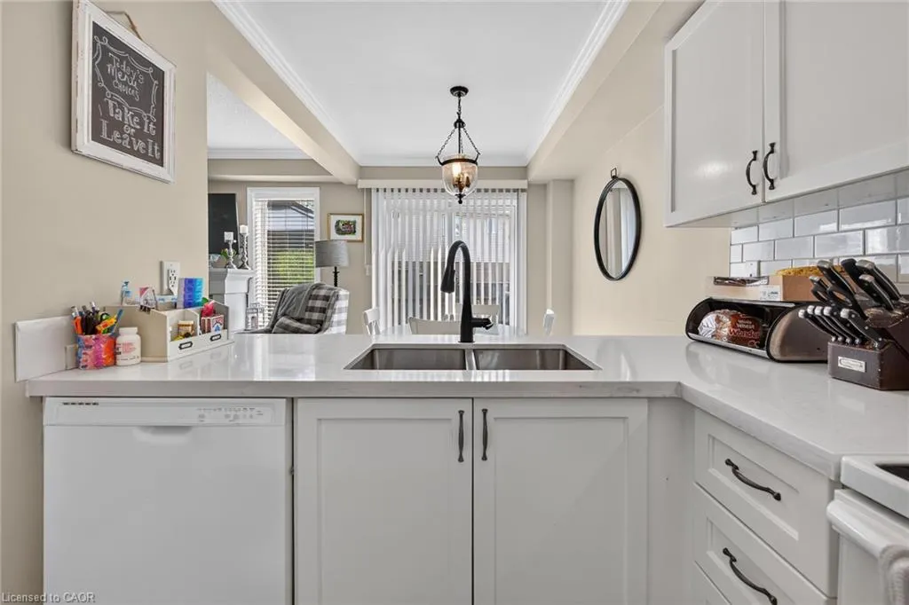 71 Cedarville Drive