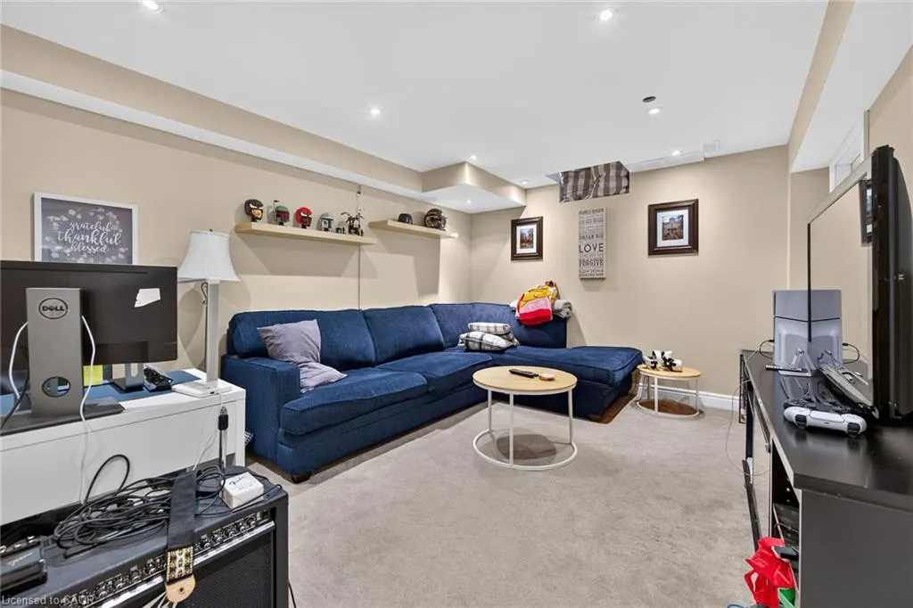71 Cedarville Drive