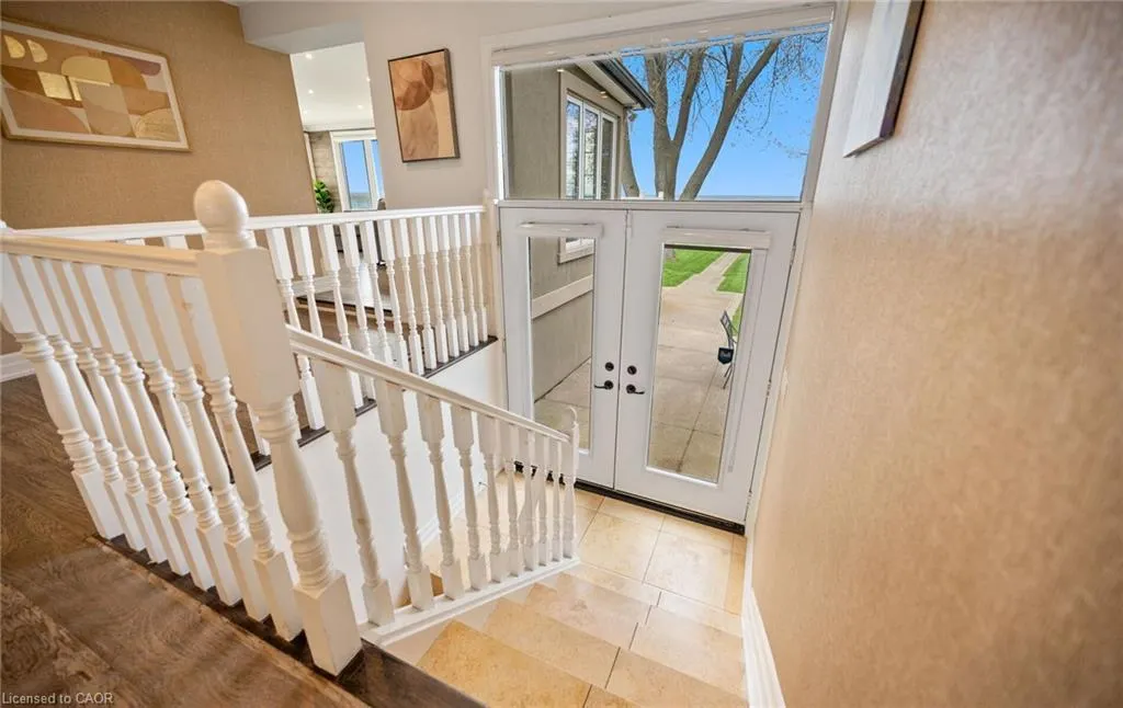 17 Wendakee Drive