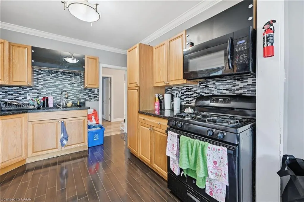 275 West 2nd Street