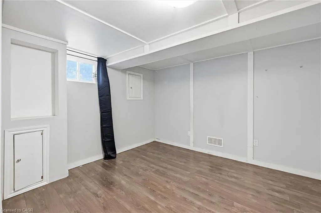 275 West 2nd Street