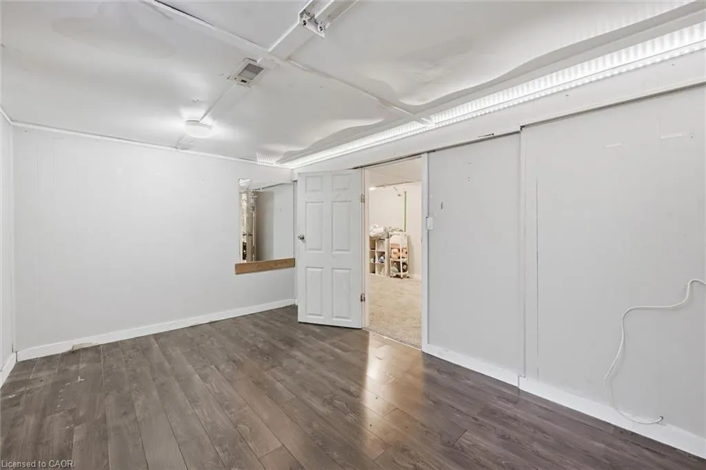 275 West 2nd Street