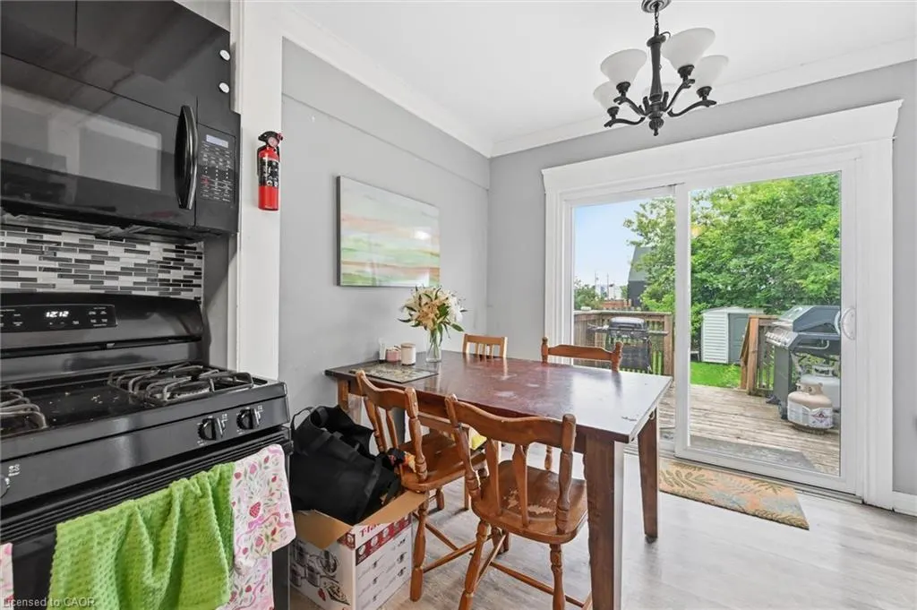 275 West 2nd Street