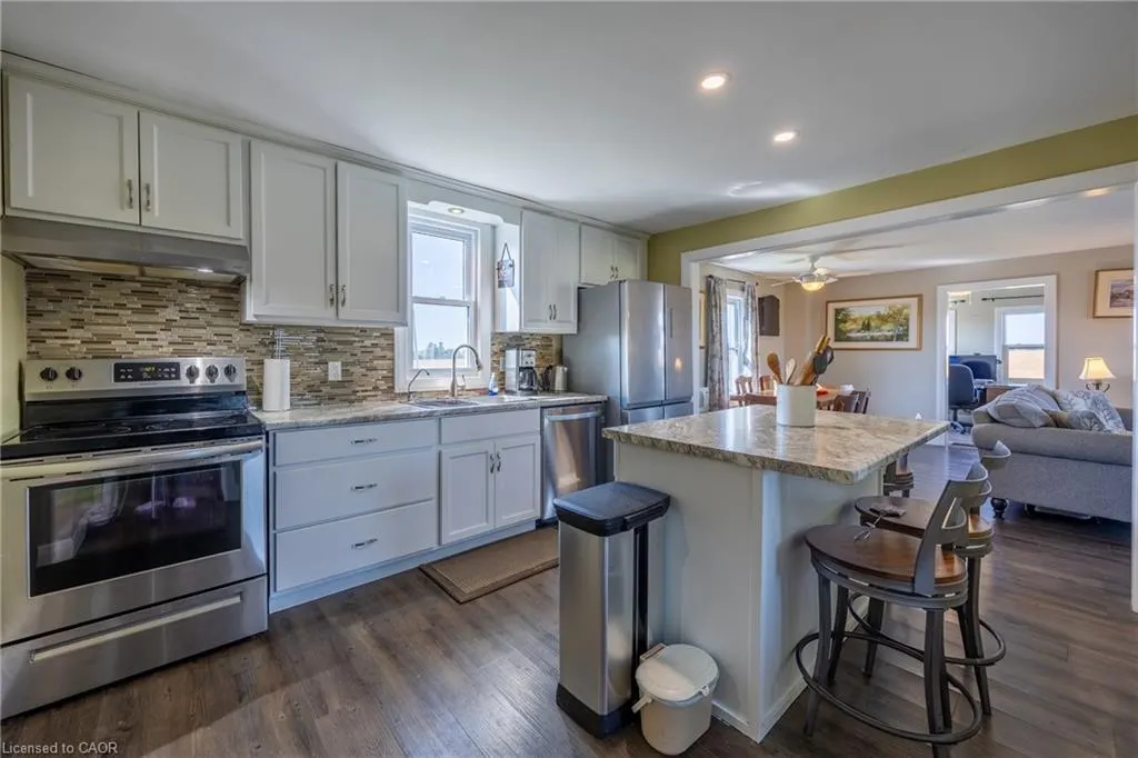 2936 Lakeshore Road