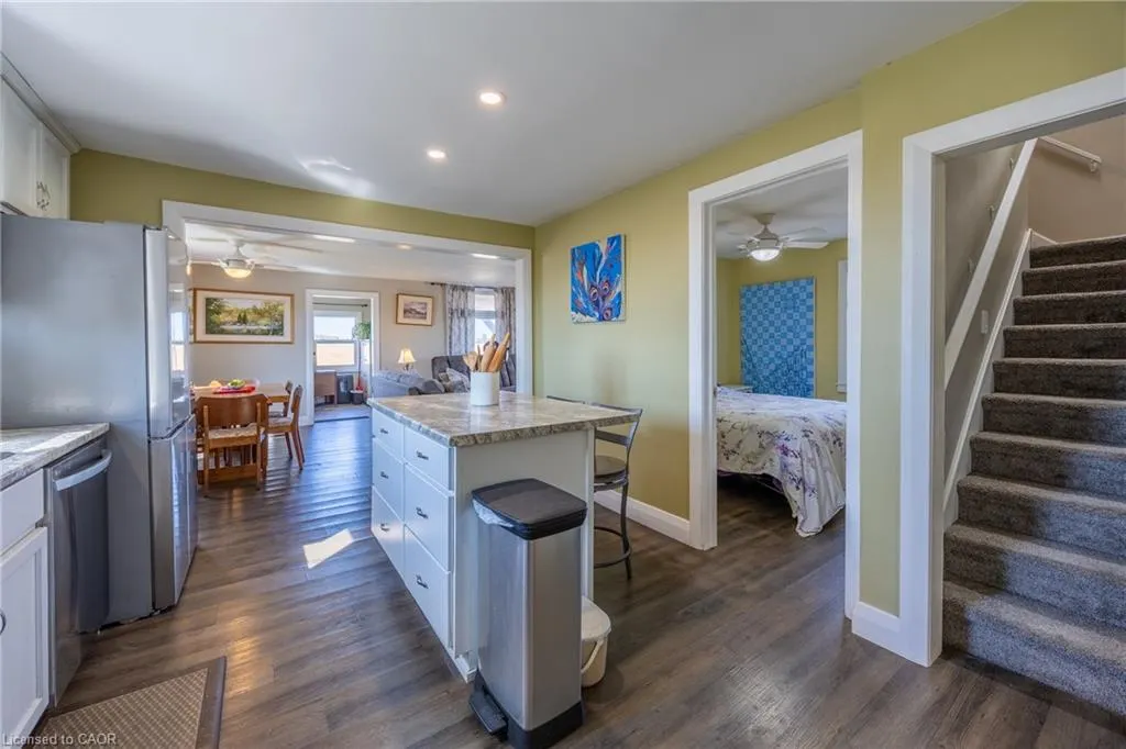 2936 Lakeshore Road