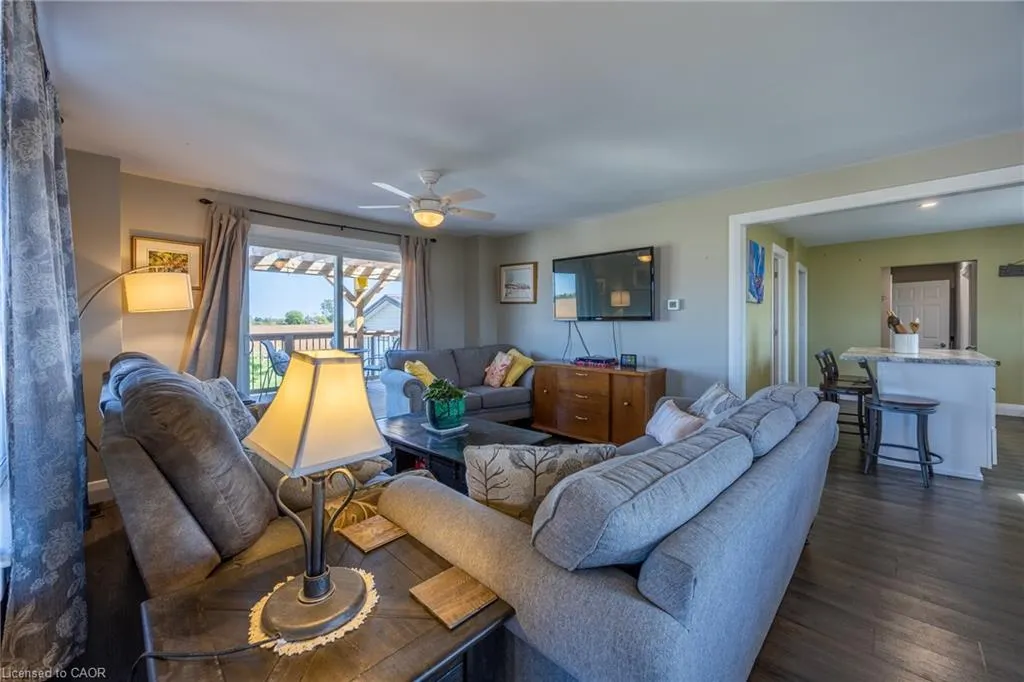 2936 Lakeshore Road