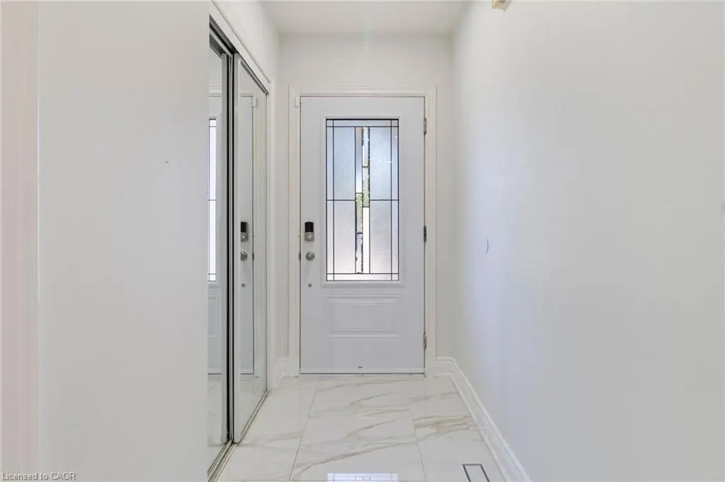 6653 Opera Glass Crescent