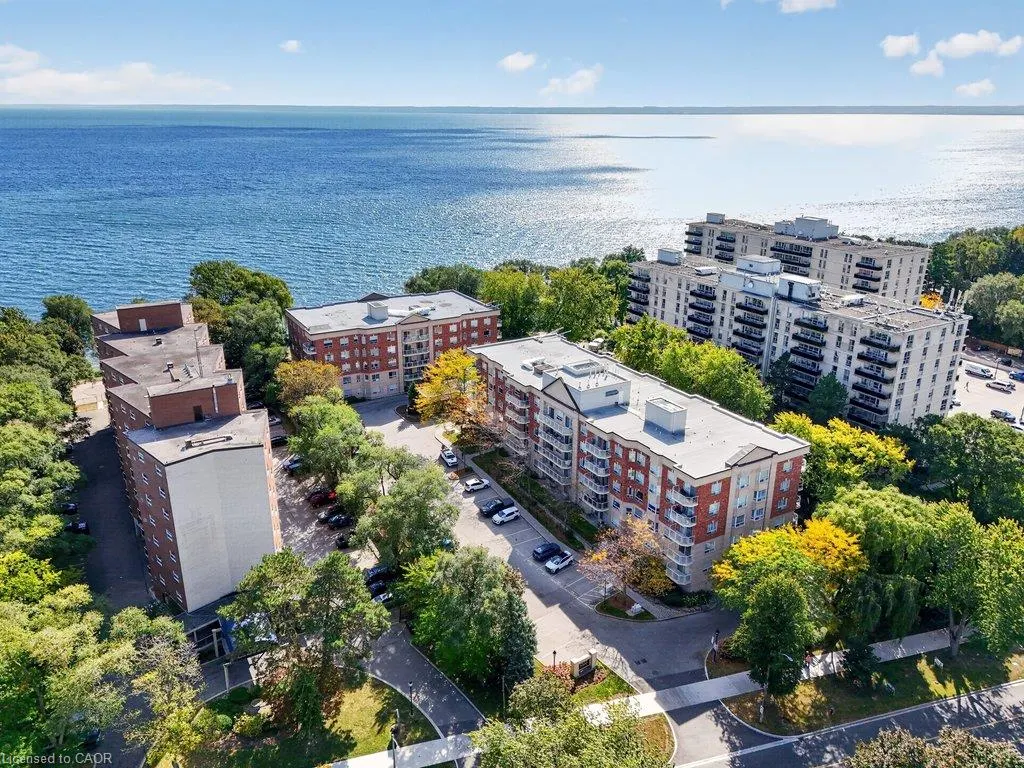 5188 Lakeshore Road #409