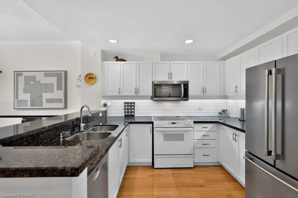 5188 Lakeshore Road #409