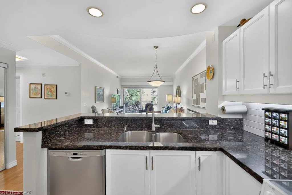 5188 Lakeshore Road #409