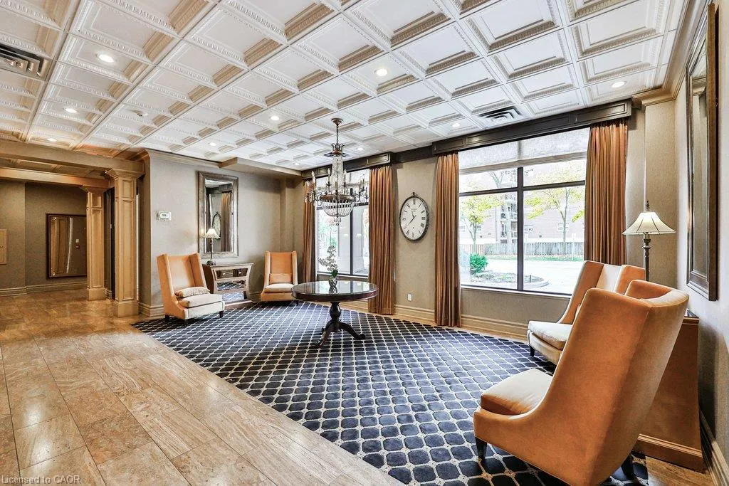 5188 Lakeshore Road #409