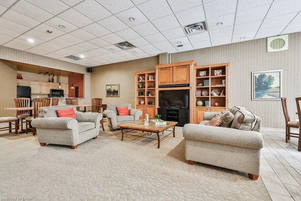 5188 Lakeshore Road #409