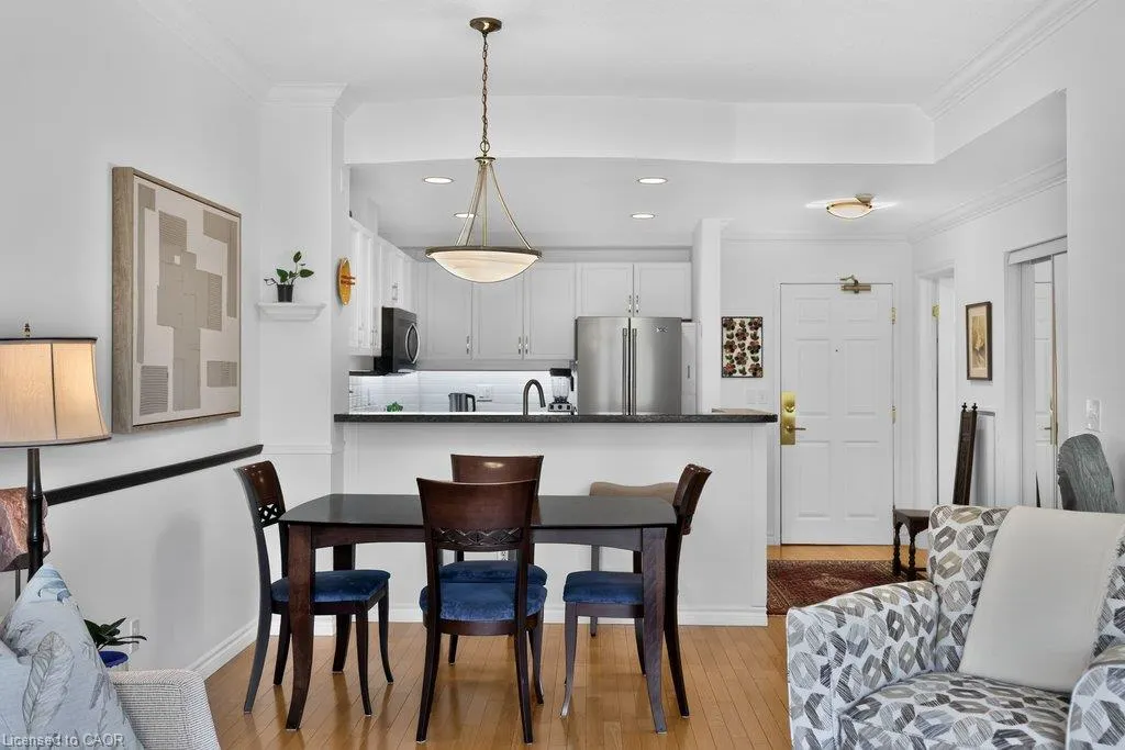 5188 Lakeshore Road #409