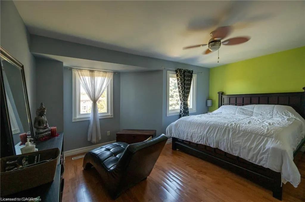 26 Moss Boulevard #15
