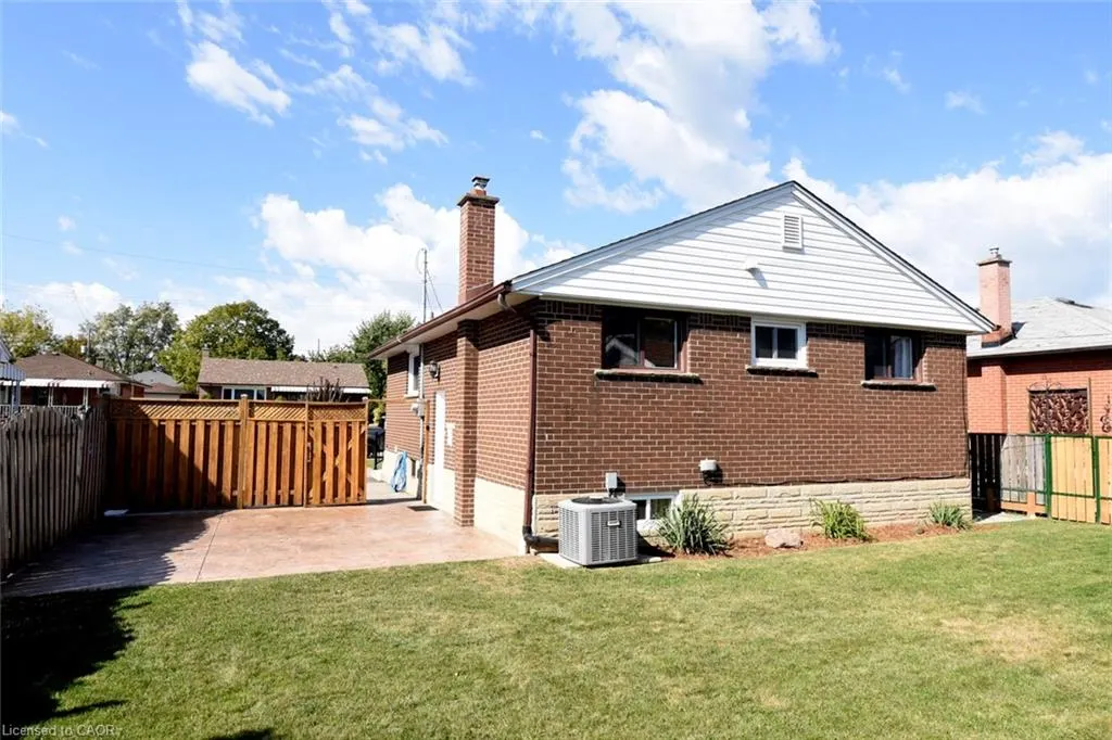 415 East 15th Street