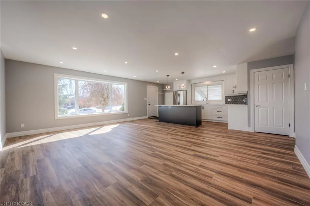 262 Ross Avenue #1