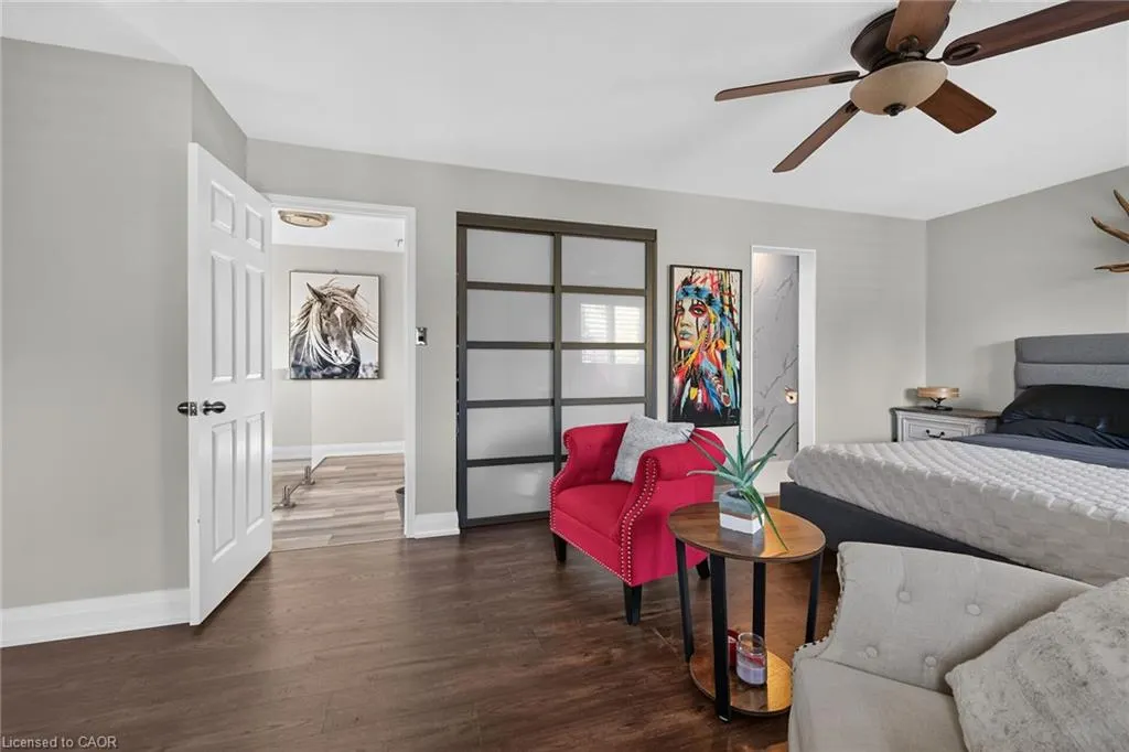4377 Beverley Crescent