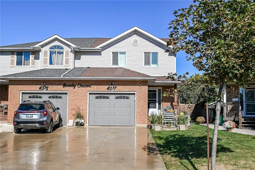4377 Beverley Crescent