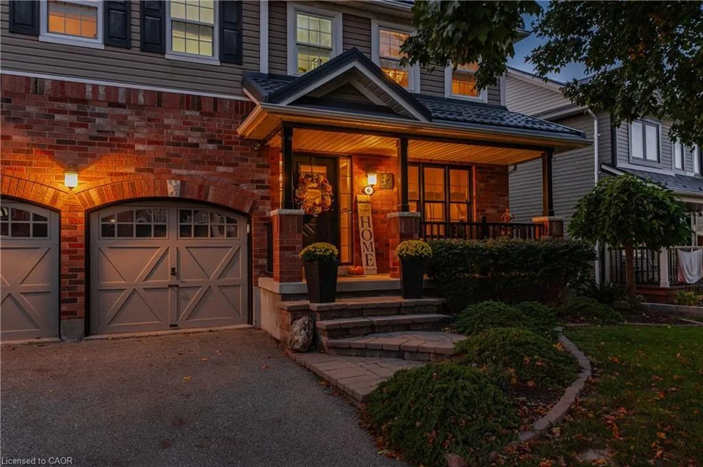 6 Mathews Court