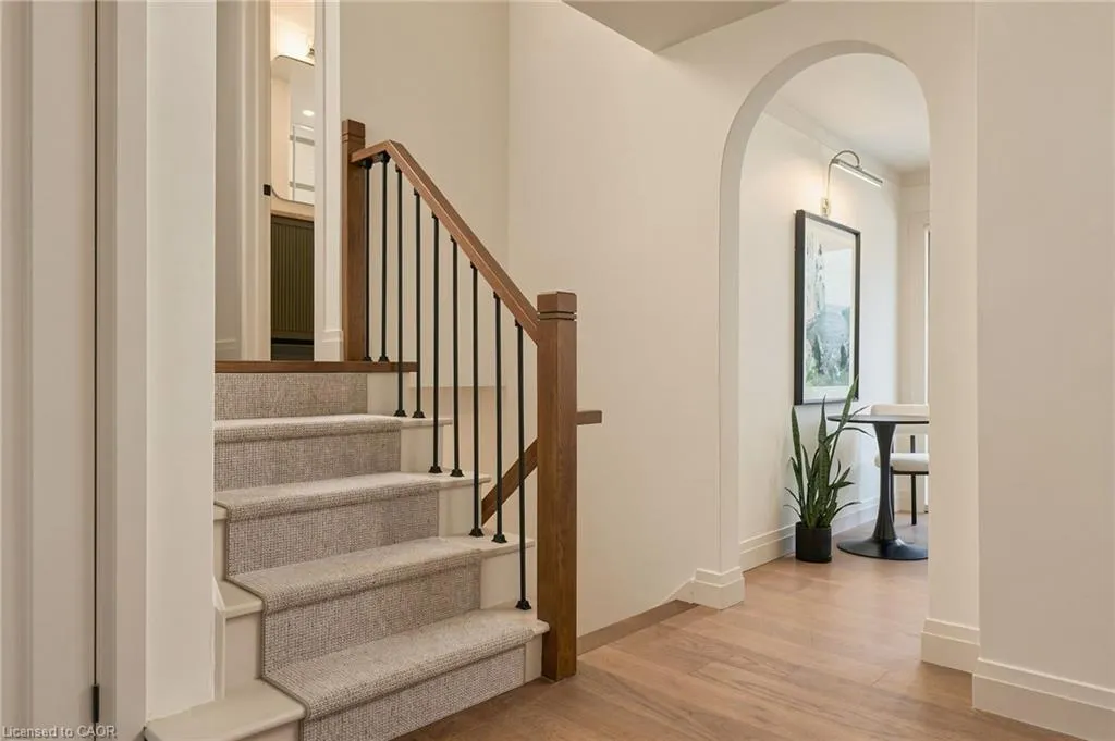 571 Leonard Court
