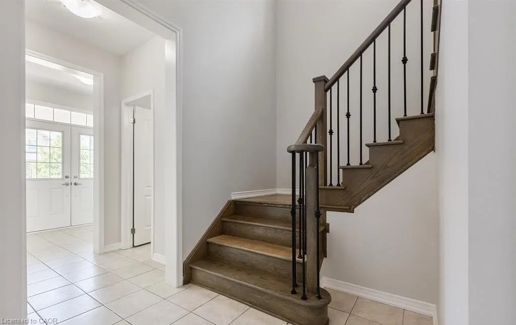 25 Munro Circle