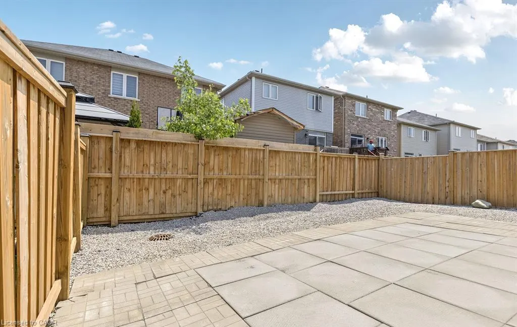 25 Munro Circle