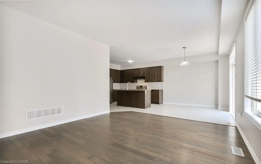 25 Munro Circle
