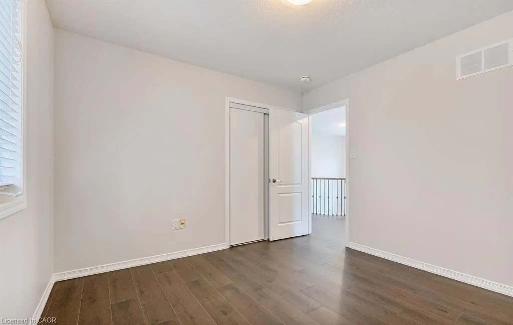 25 Munro Circle