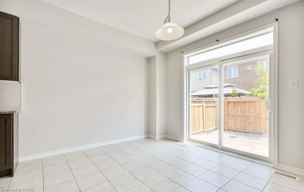 25 Munro Circle