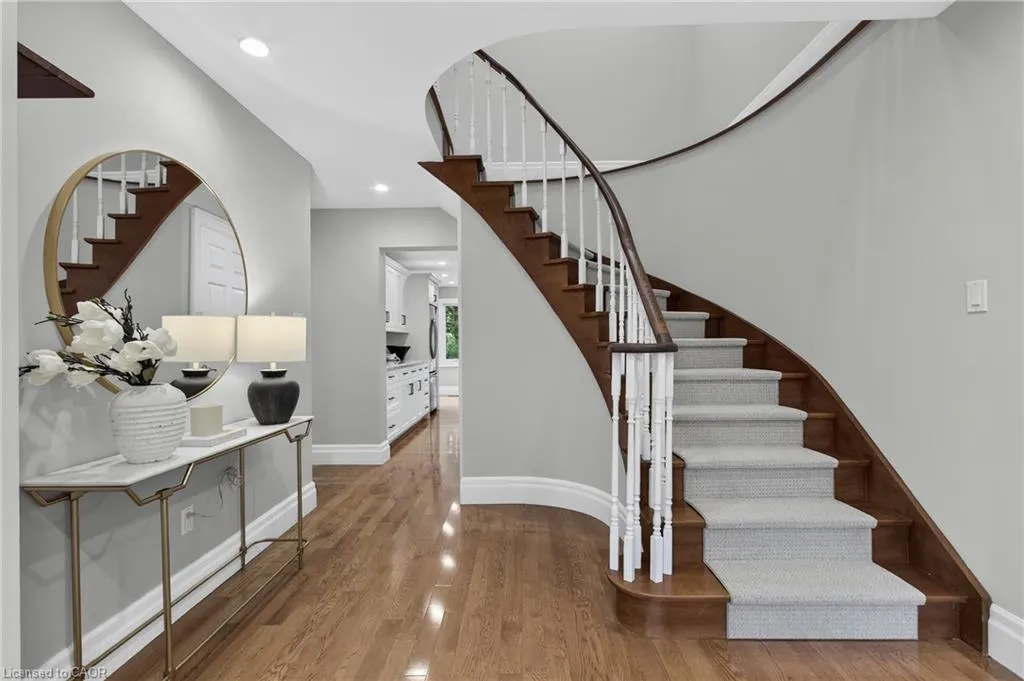 3523 Kingbird Court