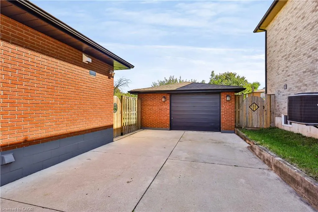 38 Deerhurst Road