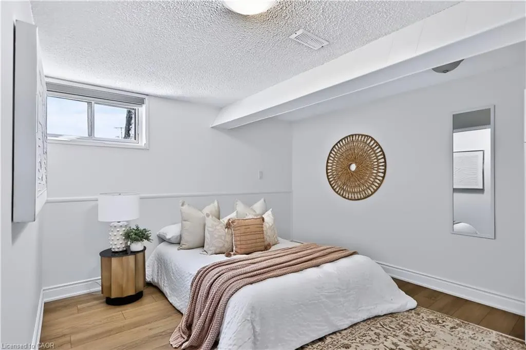 38 Deerhurst Road