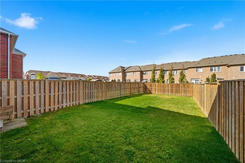7 Heming Trail