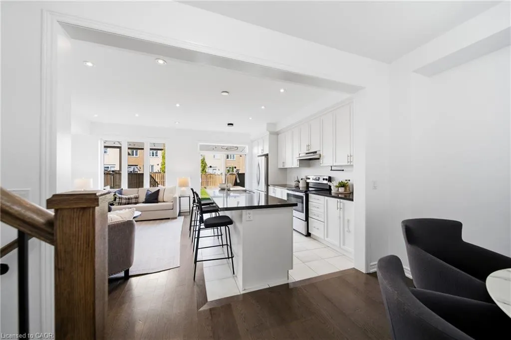 7 Heming Trail