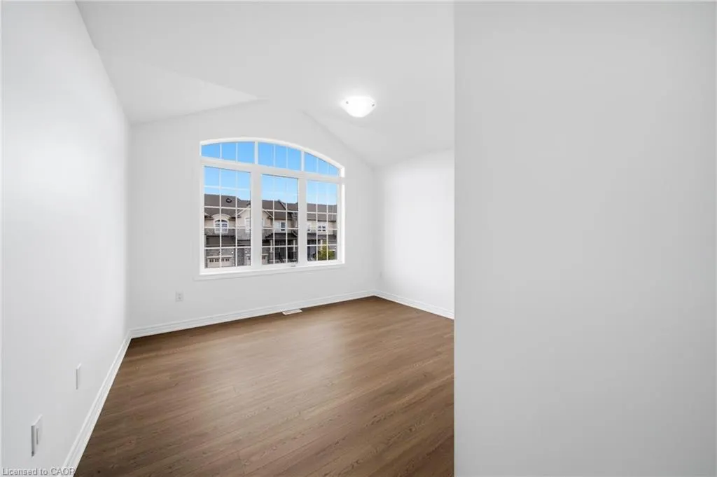 7 Heming Trail
