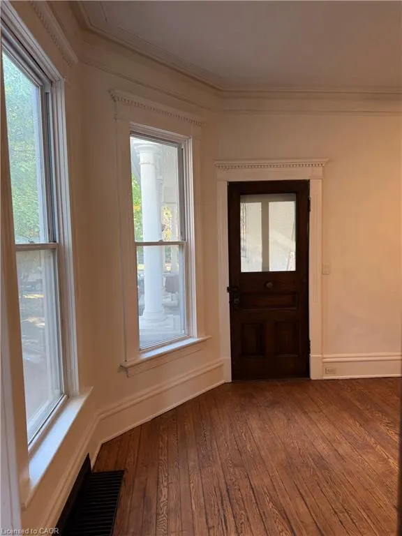 73 Sherman Avenue S #MAIN