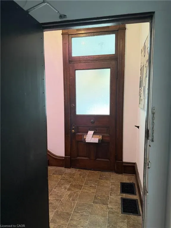 73 Sherman Avenue S #MAIN