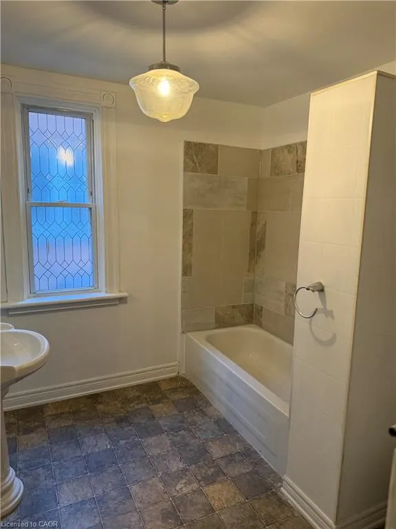 73 Sherman Avenue S #MAIN