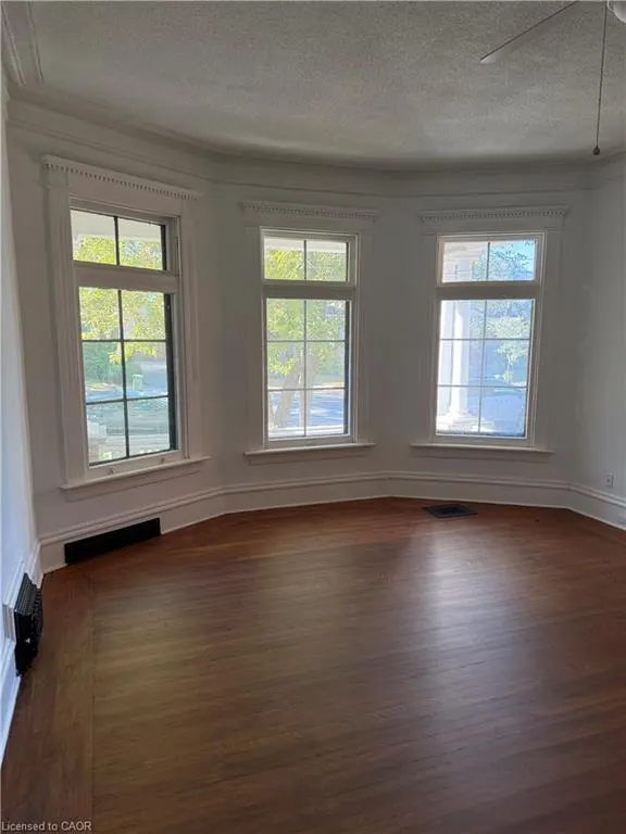 73 Sherman Avenue S #MAIN