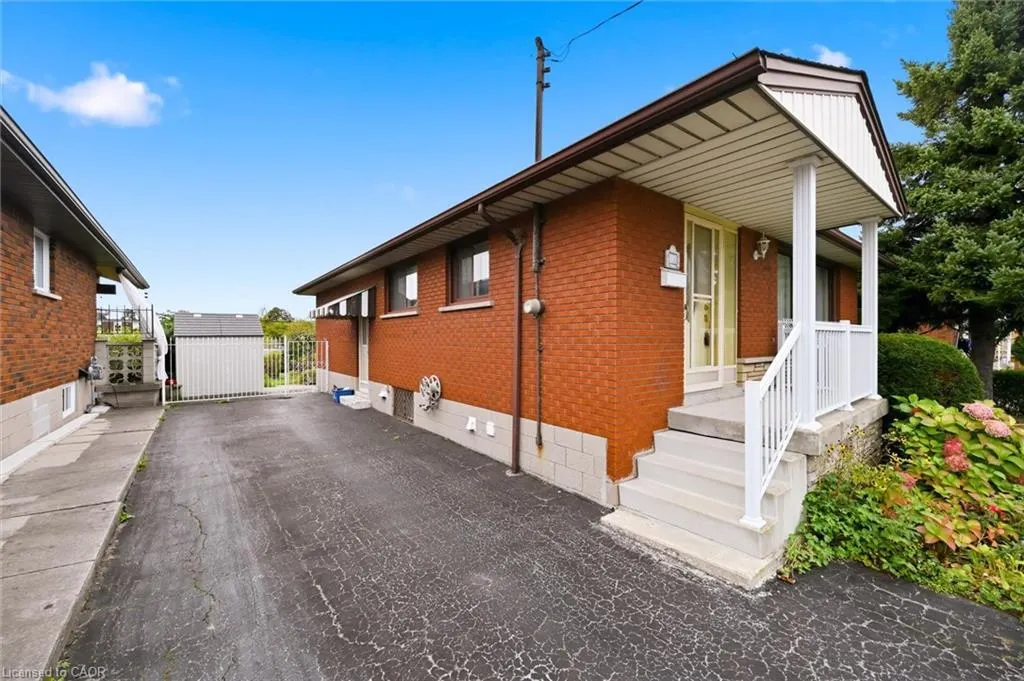 138 Luscombe Street