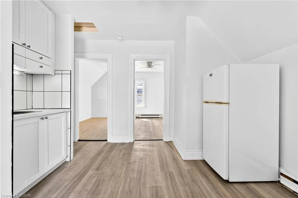 15 Warnock Street #Upper