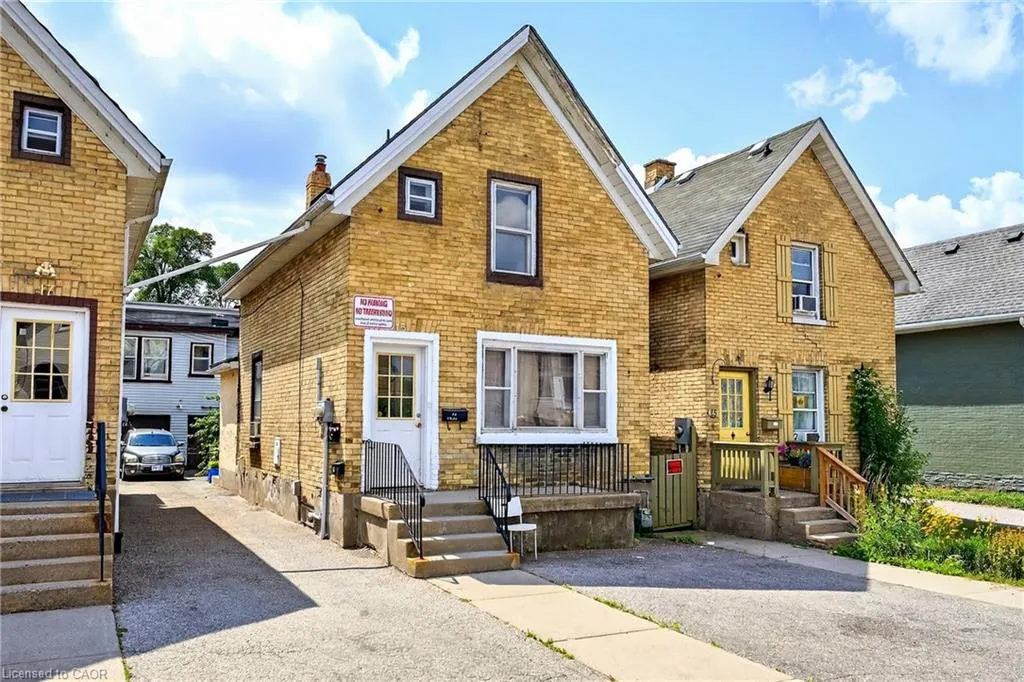 15 Warnock Street #Upper