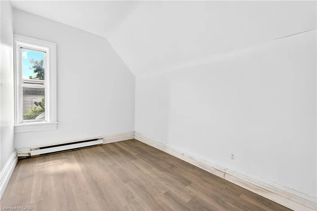 15 Warnock Street #Upper