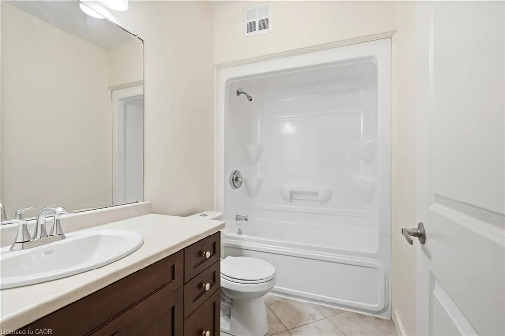 49 Ontario Street #8