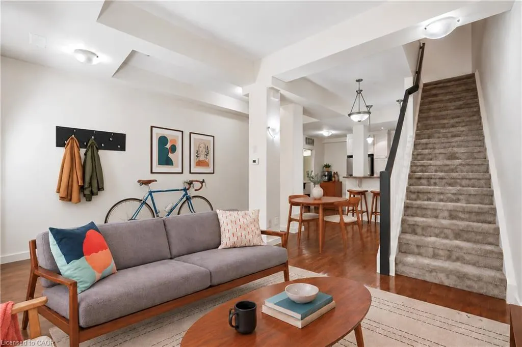 49 Ontario Street #8