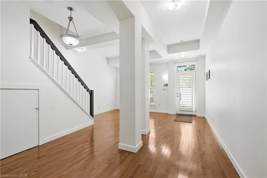 49 Ontario Street #8