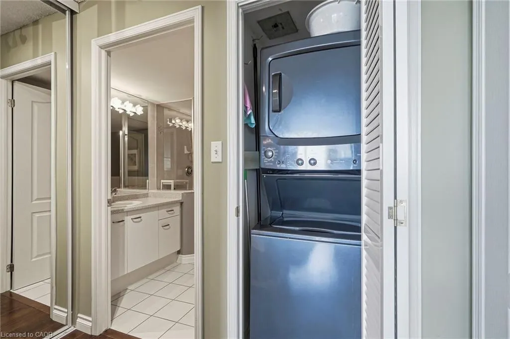 1276 Maple Crossing Boulevard #1406