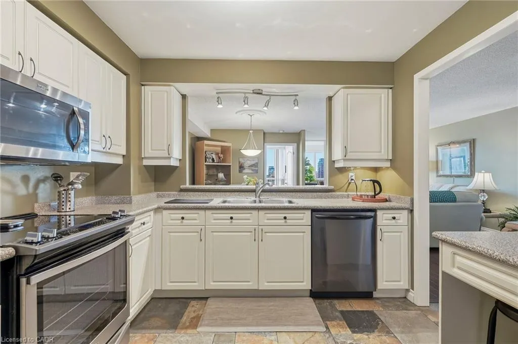 1276 Maple Crossing Boulevard #1406
